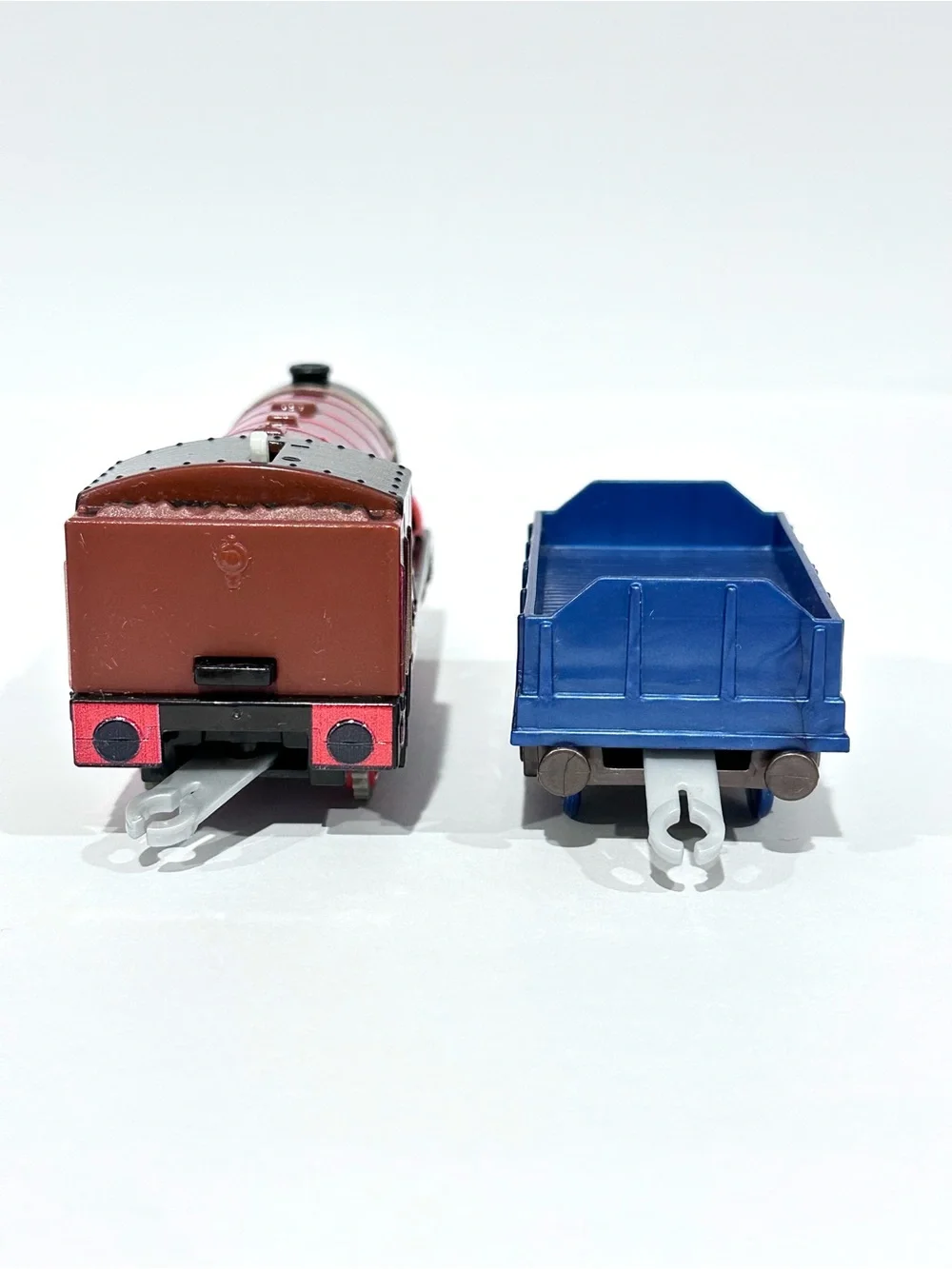 Thomas & Friends Motorized TrackMaster Steelworks Hurricane Train with Cargo Car